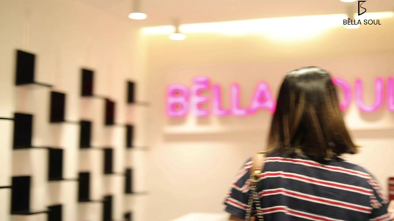 A patient arriving at Bella Soul Clinic reception